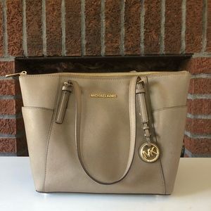 Michael Kors Jet Set Top-Zip Saffiano Leather Tote